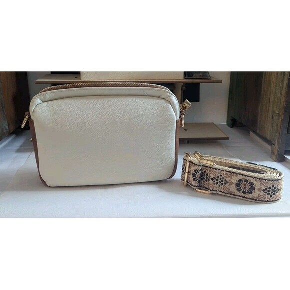 Telena Crossbody Bag - White - Picture 5 of 10